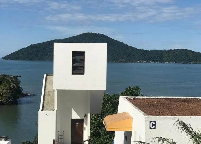 Loft maravilhoso, com vista sensacional do mar